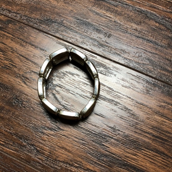 Gold Bracelet - Picture 5 of 6